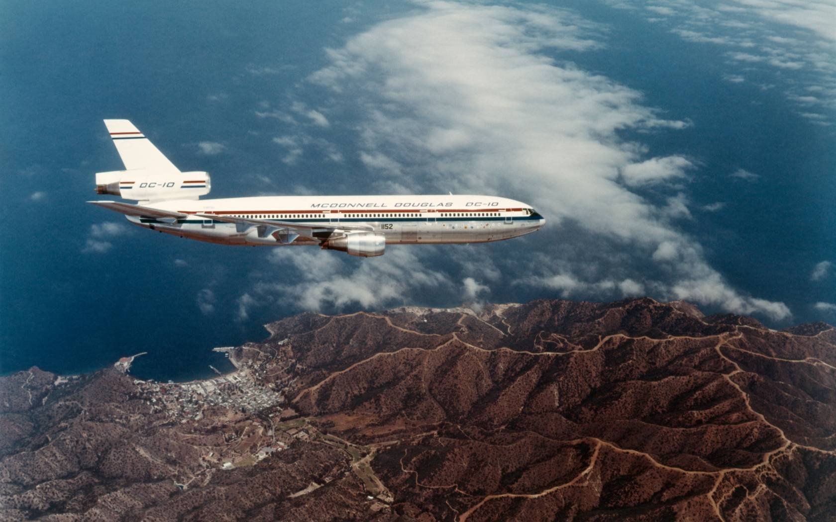 1970s commercial airline advert.